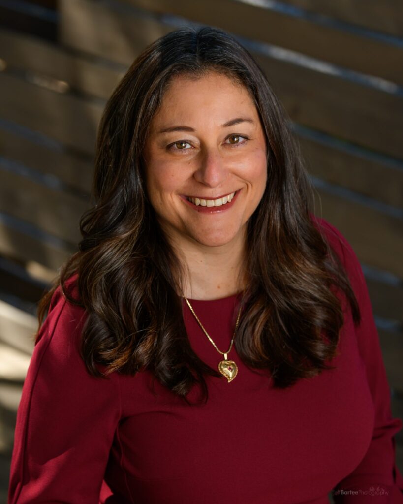 April Glatt Headshot